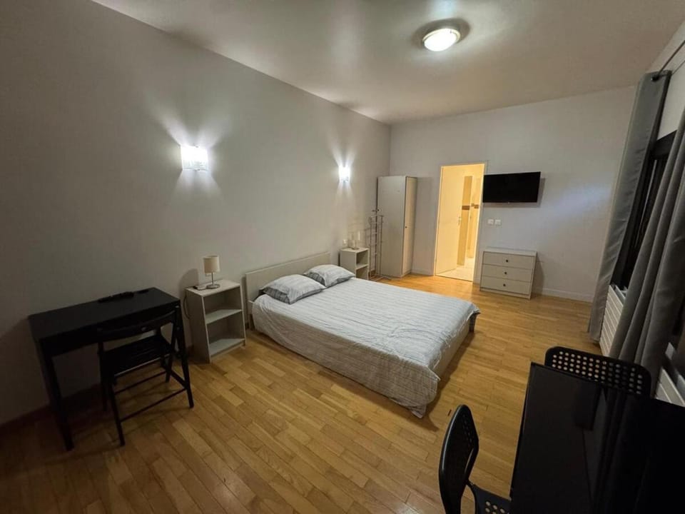 Private Spa & Zen Atmosphere Apartment in Île-de-France