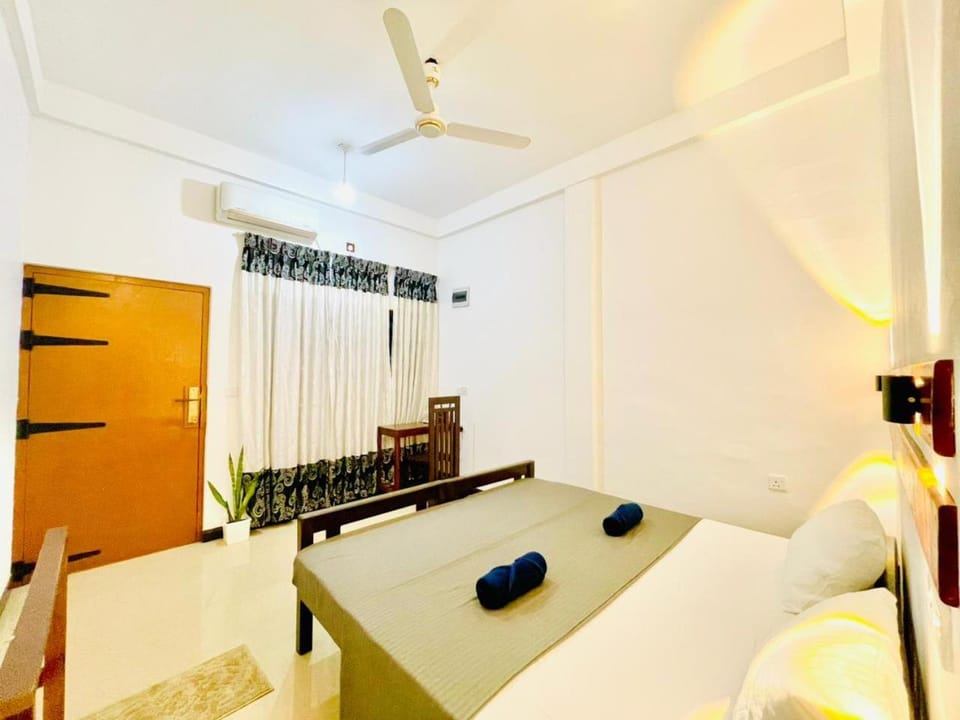Photo of the whole room, Bedroom, air conditioner
