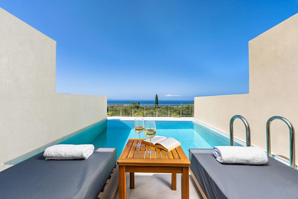 Patio, Day, Natural landscape, View (from property/room), Balcony/Terrace, Living room, Seating area, Pool view, Sea view, Sea view, Swimming pool, sunbed, towels