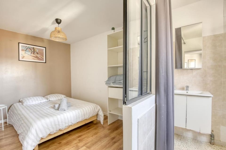 Appartement Proche Paris - Le Jungle Apartment in Saint-Denis, France