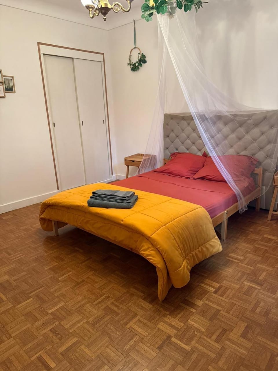 Bed, Photo of the whole room, Bedroom, Garden view, storage