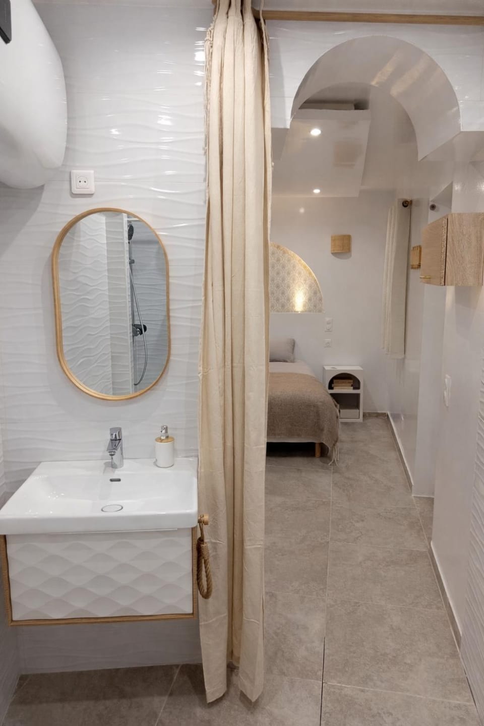 Elohan Suite, parenthèse chic & cosy Vacation rental in Pontoise