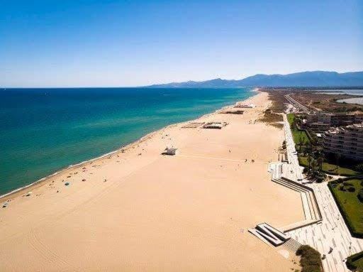 Escapade Catalane B11 Mar Estang Campground/ 
RV Resort in Canet-en-Roussillon