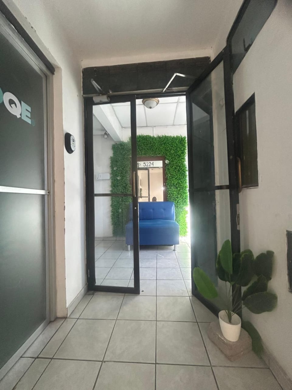 Nómada Studios Bed and Breakfast in San Salvador
