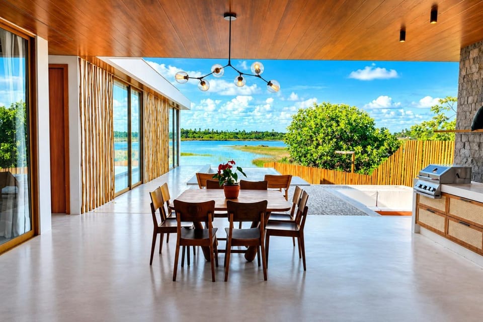 Lake view, Swimming pool