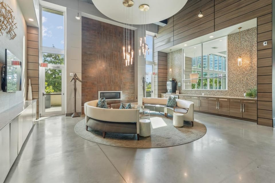 LUXE 1BR Amazing Downtown view 1 King Bed Apartment in Atlanta