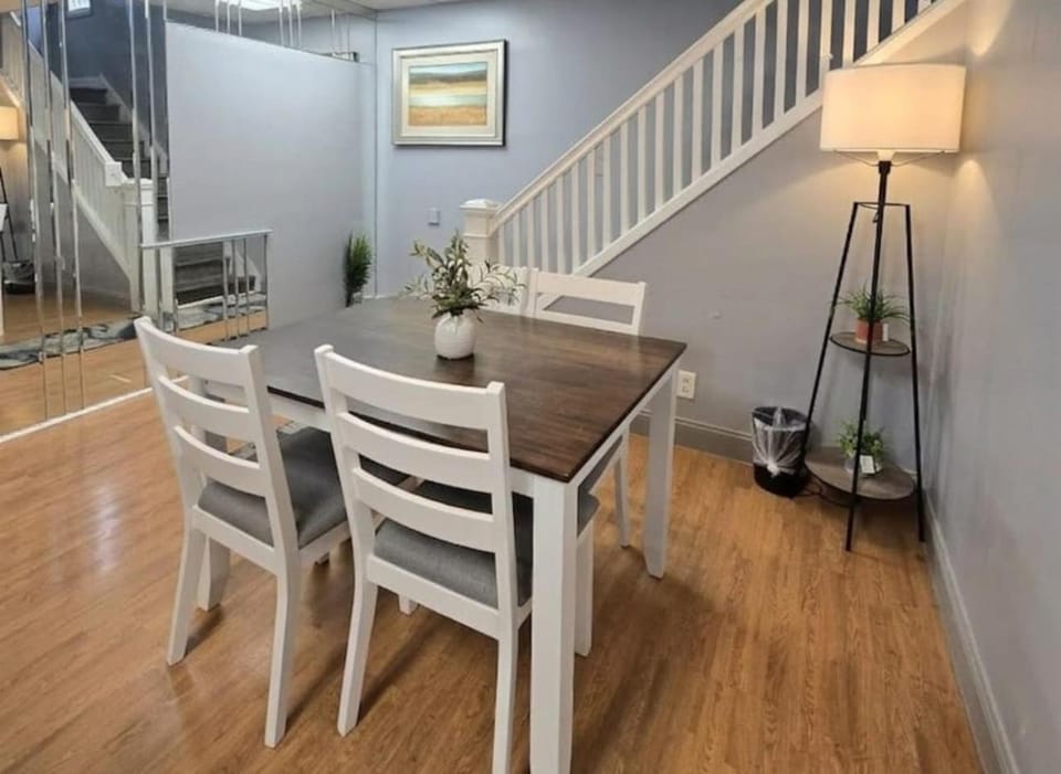 WarmNest Retreat House in Buffalo