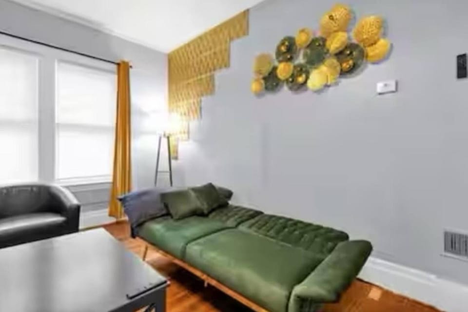 4BR Modern Home House in Niagara Falls