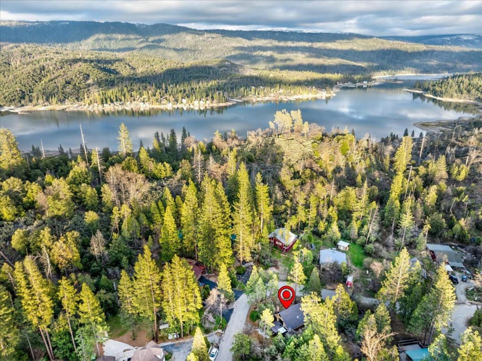 Cozy A-Frame Retreat with Private Hot Tub for 6 House in Bass Lake