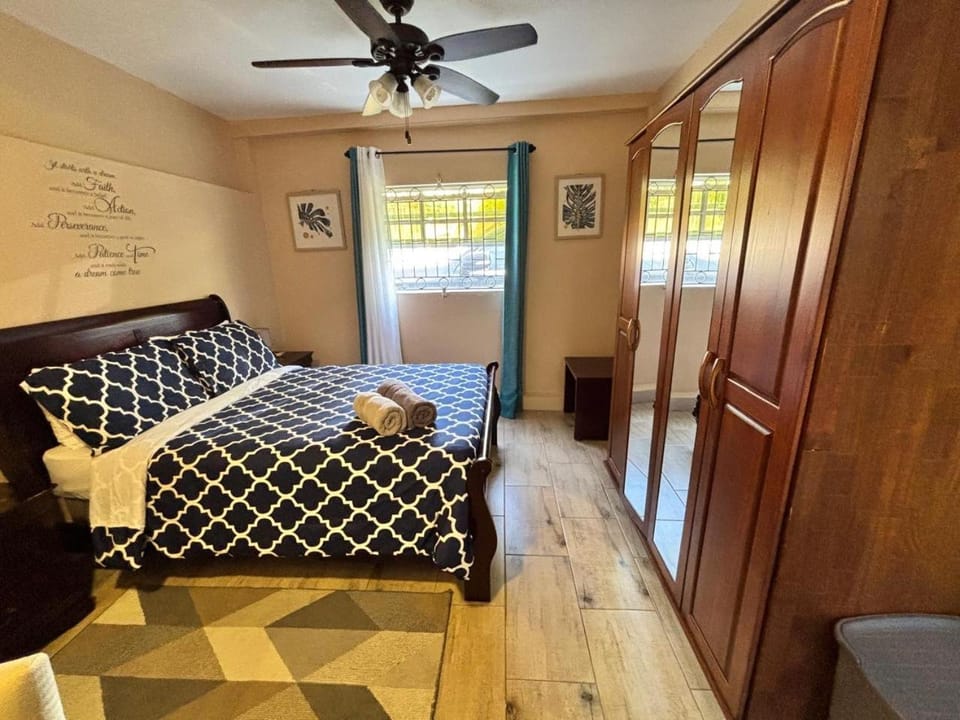 Bed, Photo of the whole room, Bedroom, wardrobe