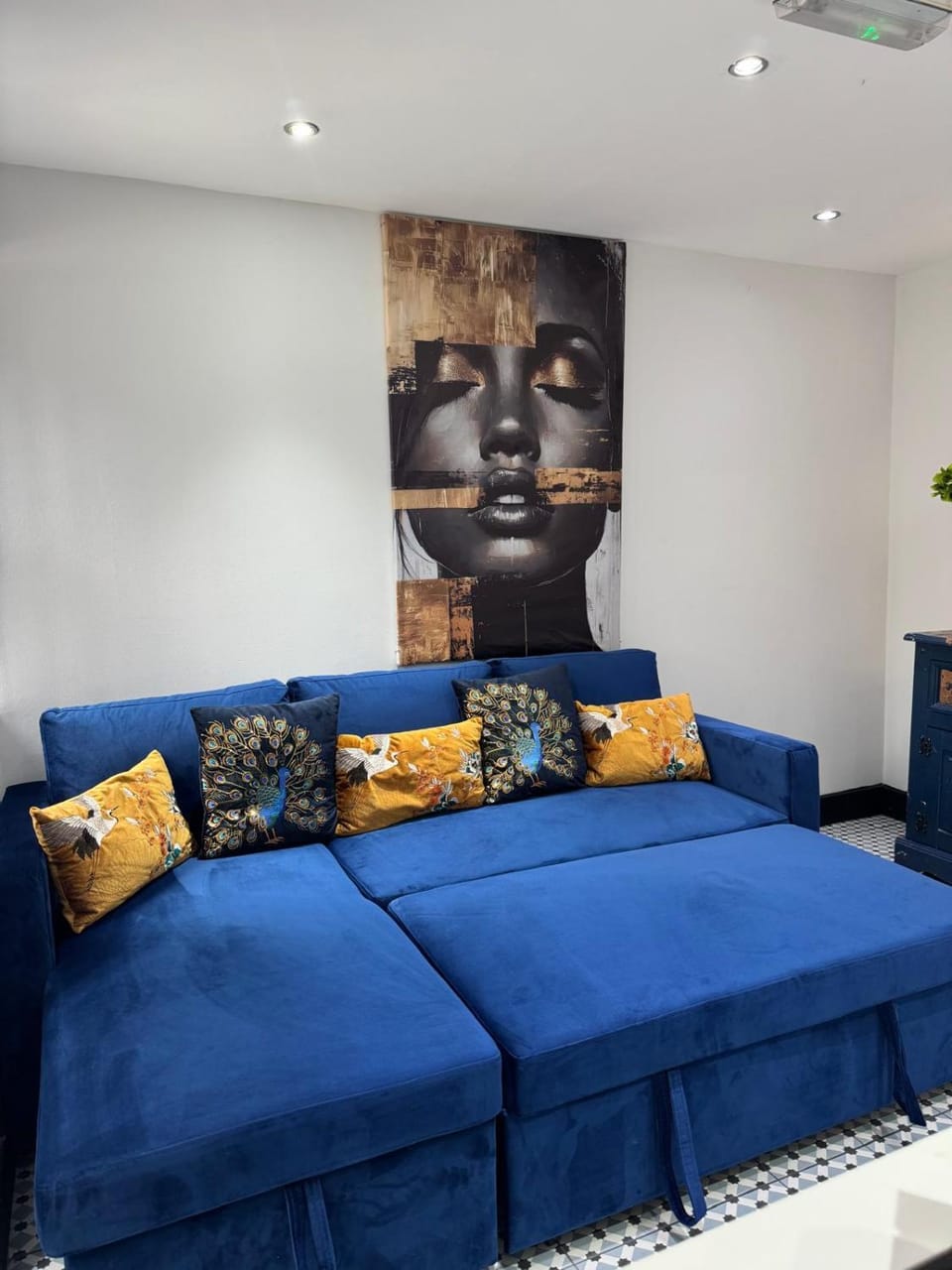 Living room, Seating area