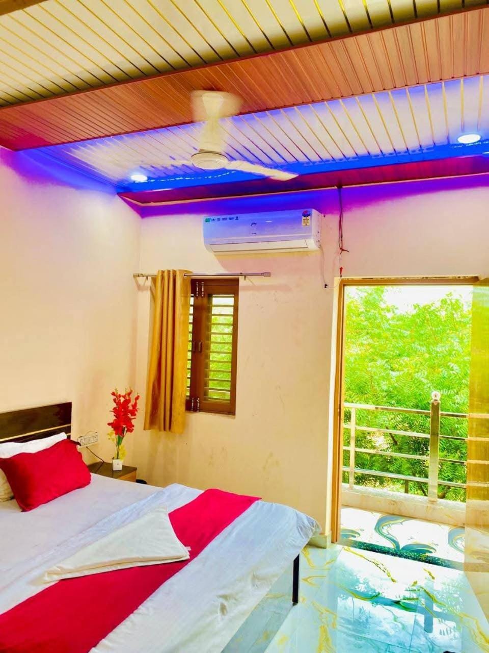 Hotel namo inn Hotel in Uttar Pradesh