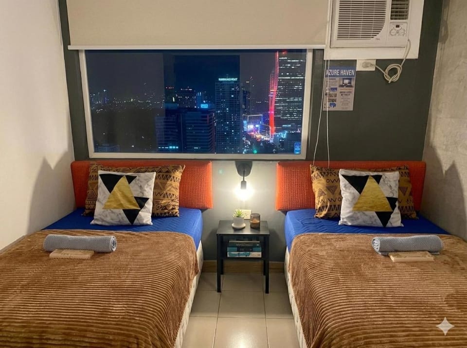 Night, View (from property/room), Bedroom, City view