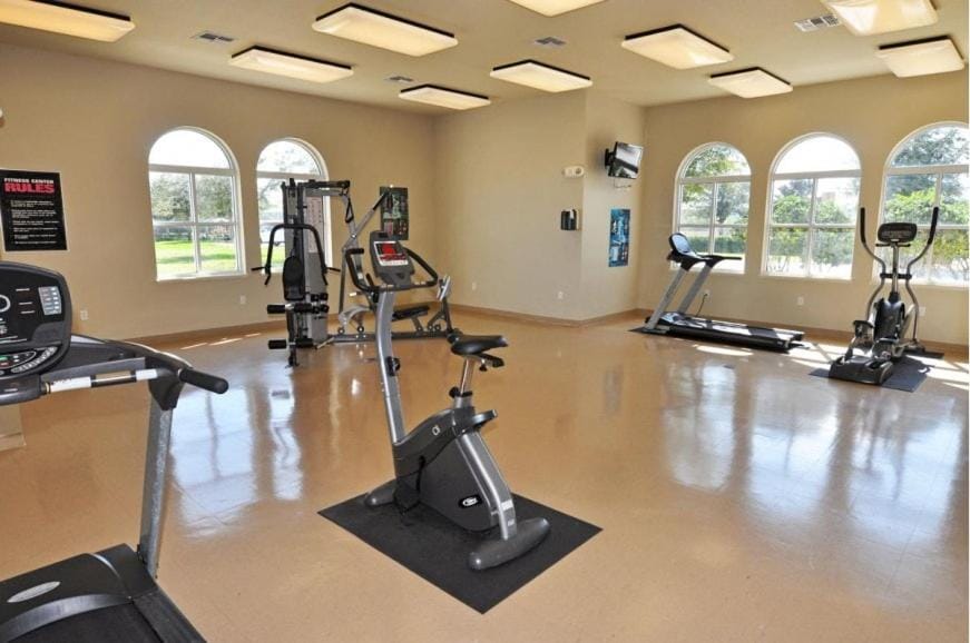 Costa 1BD Lake Condo - Paradise in a Beautiful Area Apartment in Auburndale