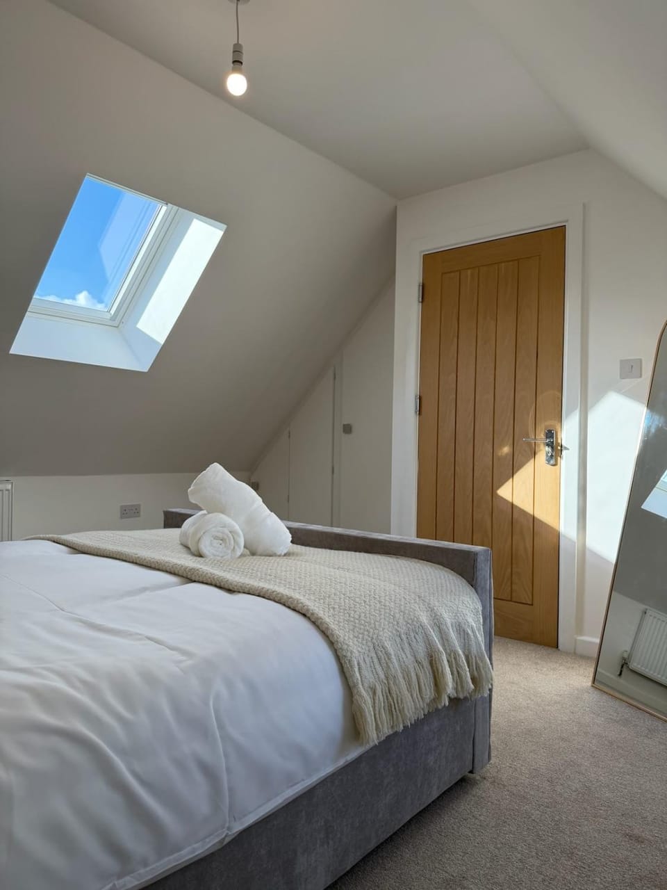 Bed, Bedroom, wardrobe