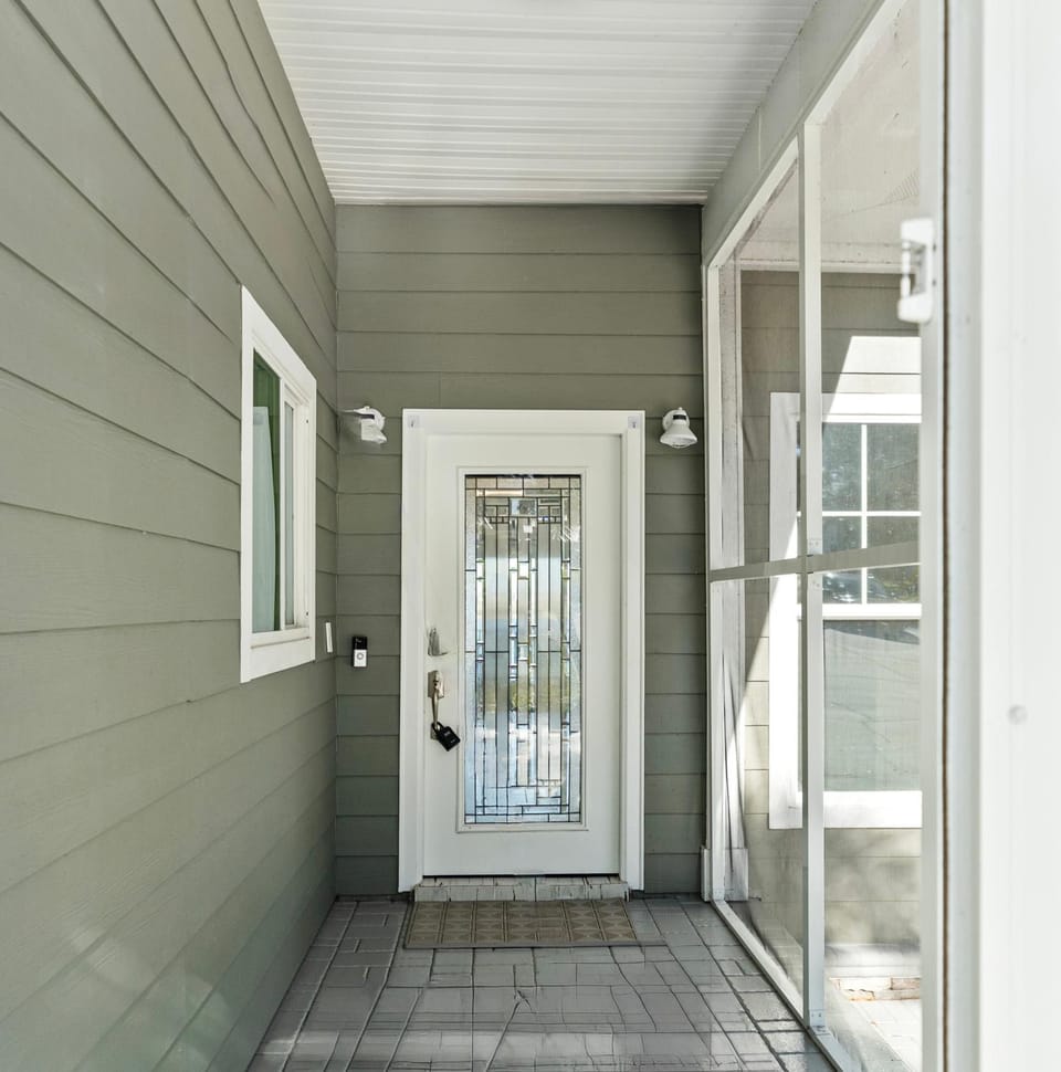 Costa Lakefront Residence - 3BD Auburndale - Peaceful views House in Auburndale