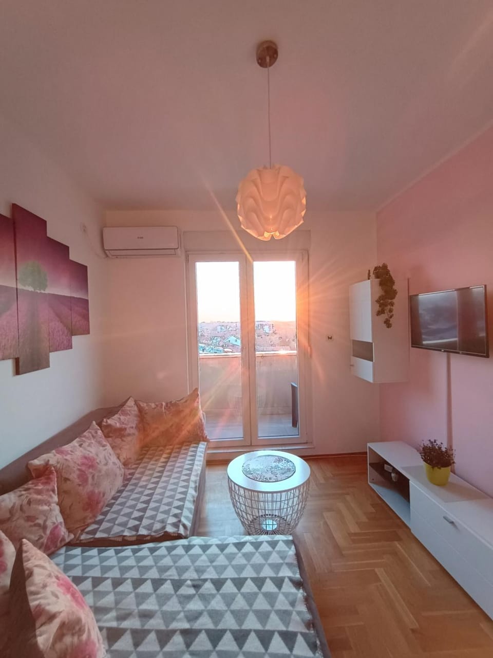 Krnjau Sunset Terrace Apartment in Belgrade