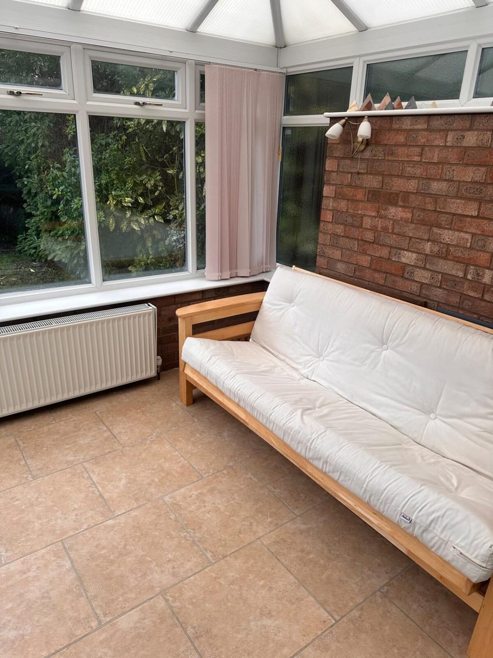 Cosy Bungalow sleeps 4 with EV charging Apartment in Wychavon District