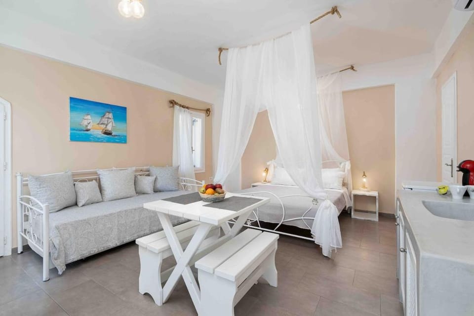 Santa Irini 1 Apartment in Santorini