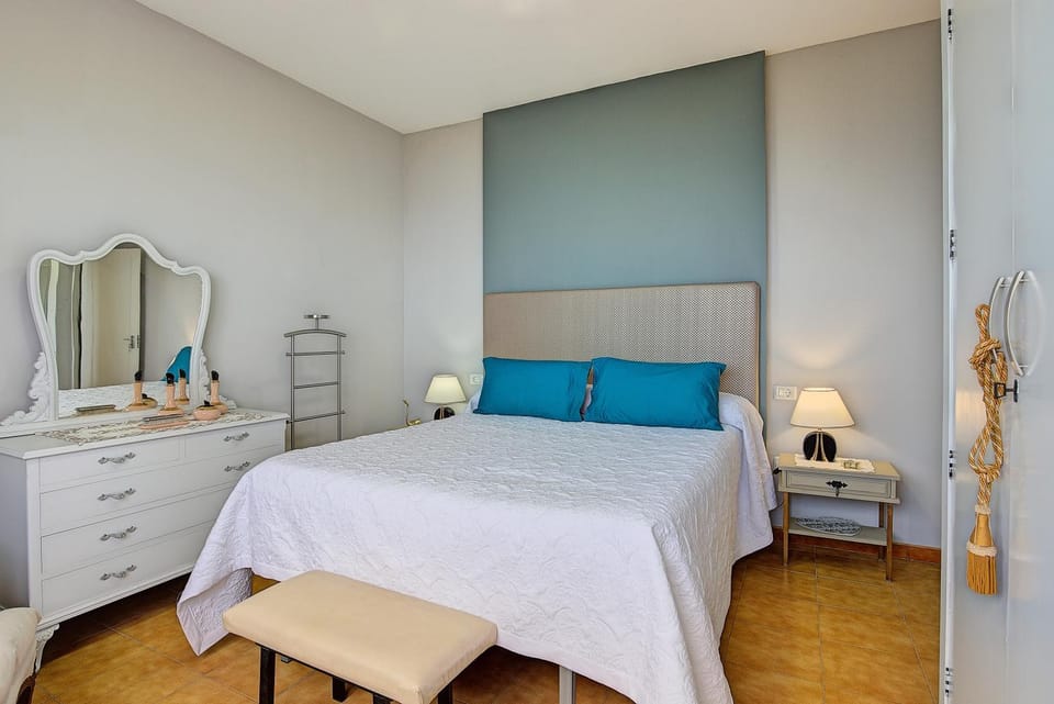 TV and multimedia, Bedroom