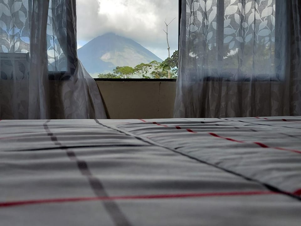 Villa Lago del Sol Bed and Breakfast in Alajuela Province