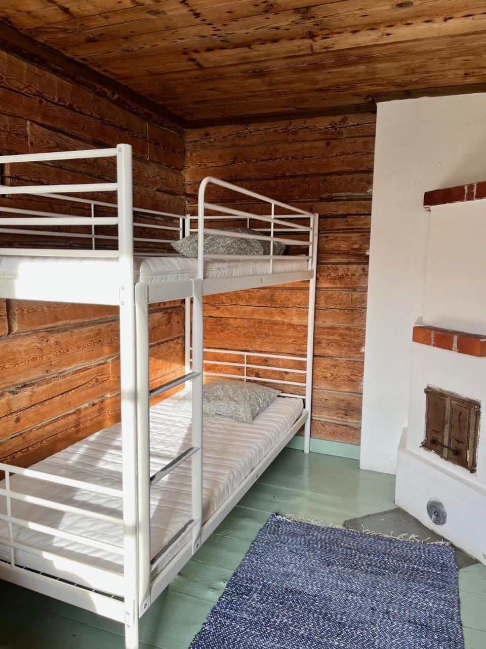 bunk bed