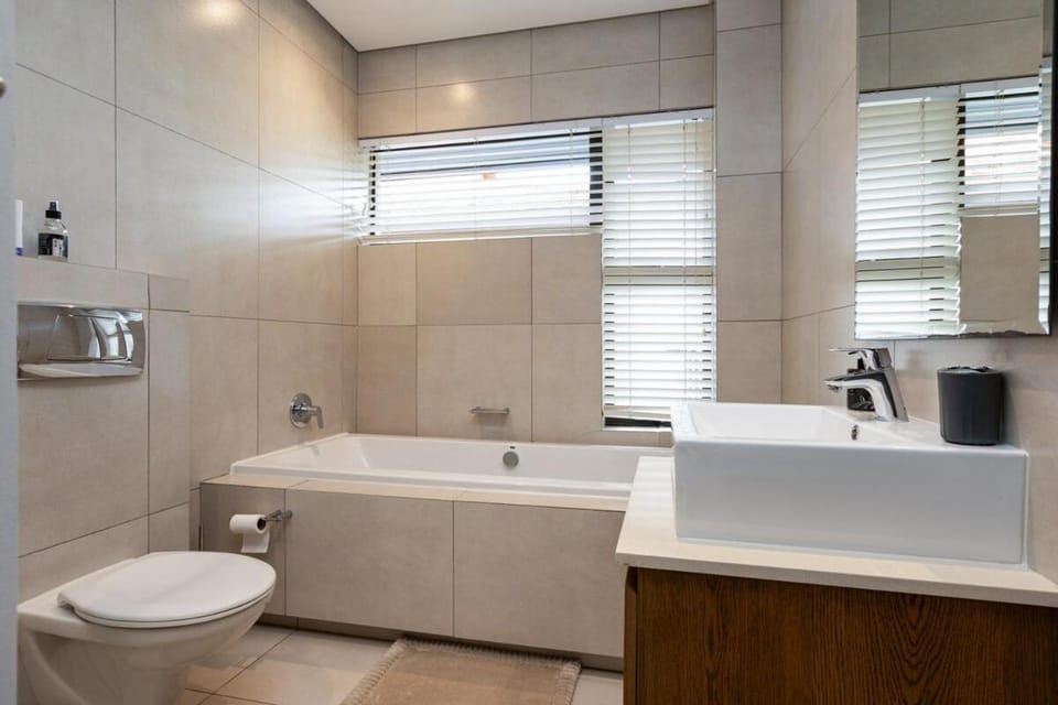 Toilet, Bathroom, Bath