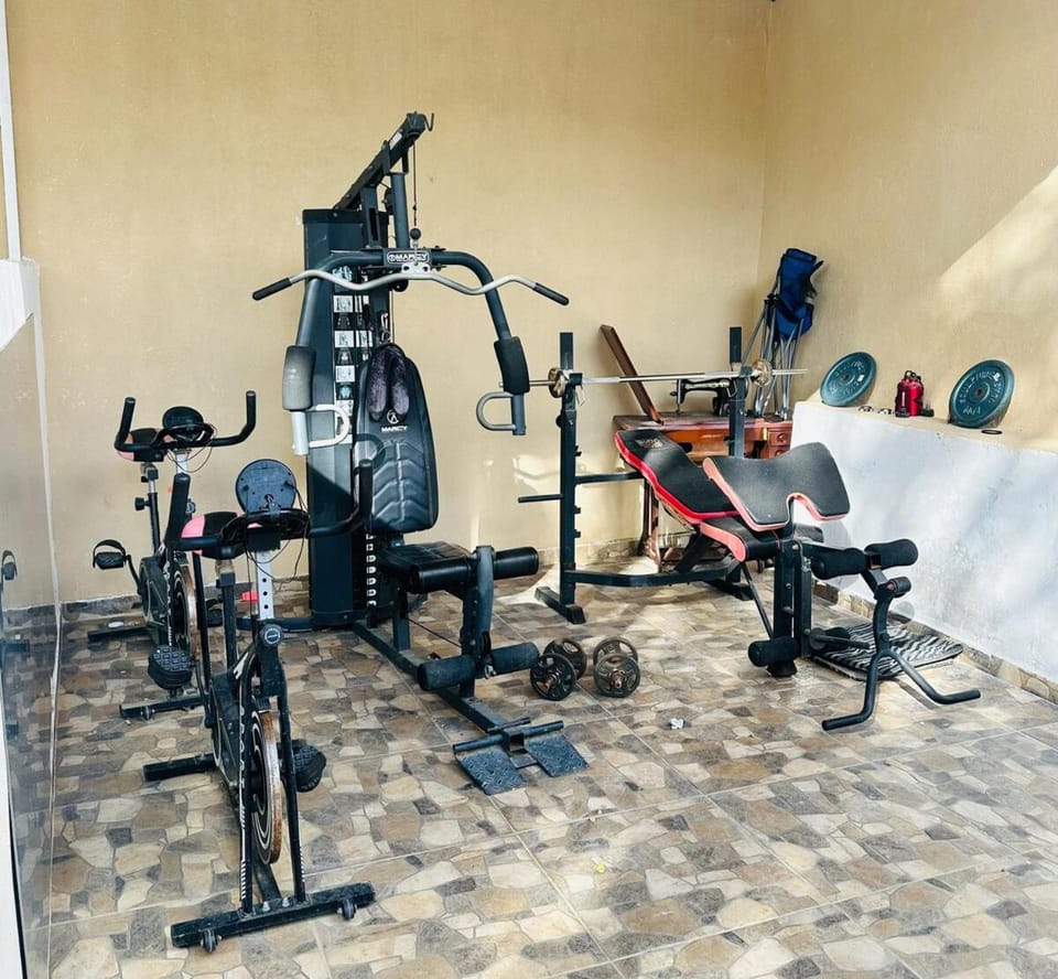 Spacious downtown apartment with gym, Jacuzzi, and parking Apartment in Las Terrenas