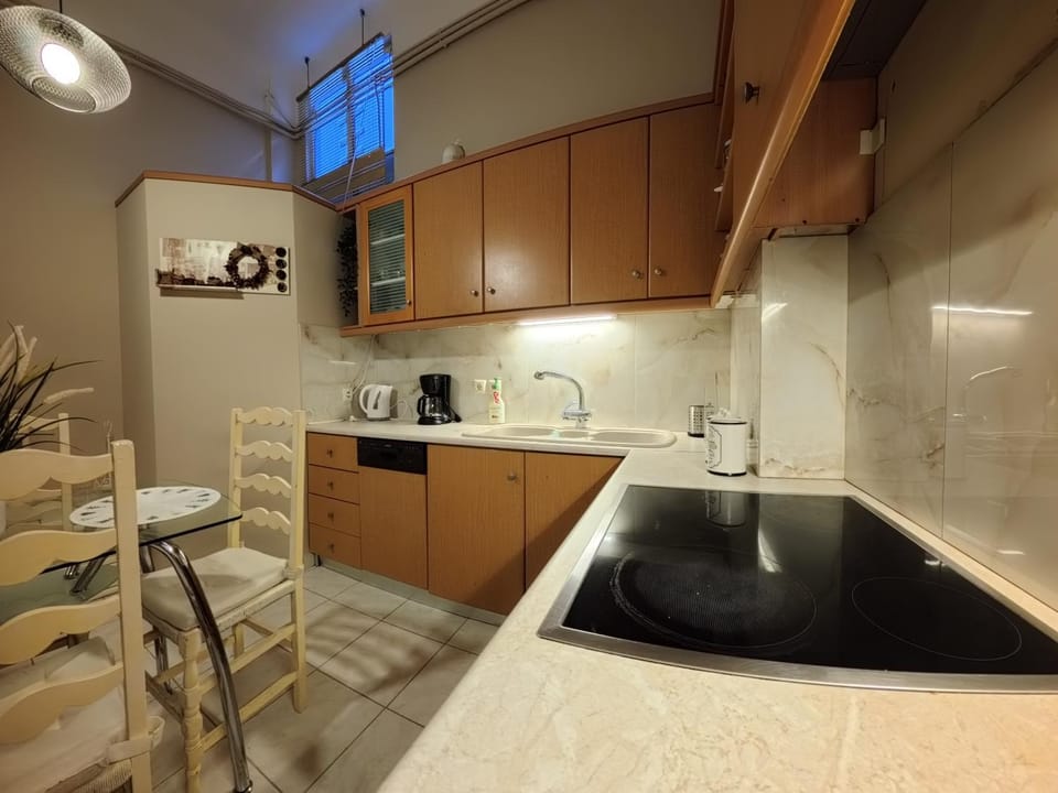 oven, kitchen