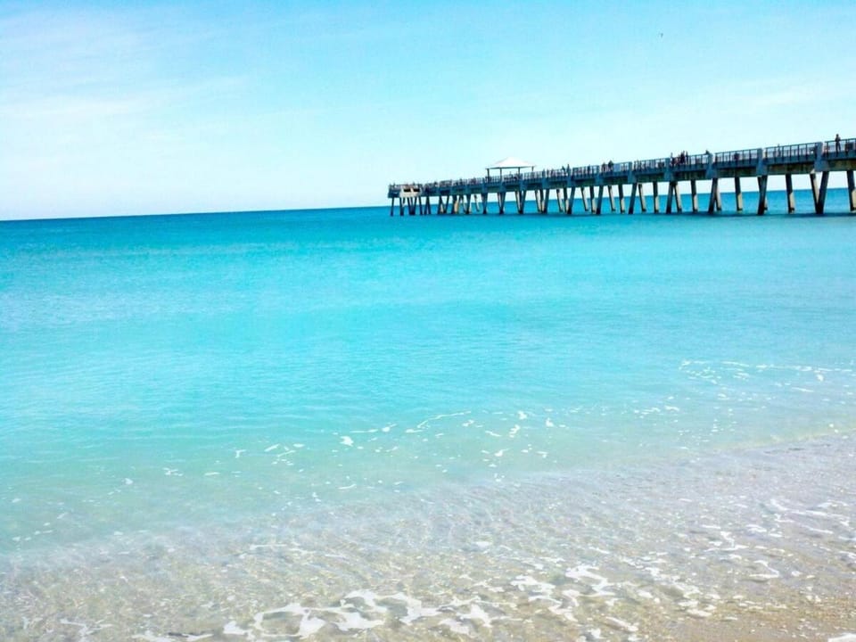 Casa Amor - Steps from Dog Beach in Jupiter Apartment in Jupiter