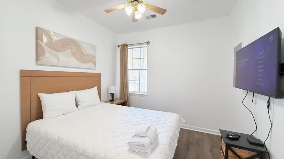 Sunny River Oaks Retreat 2BR Golf Condo Apartment in Carolina Forest