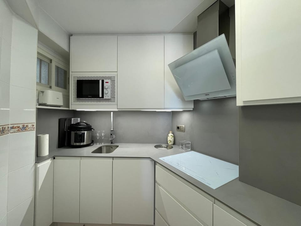 microwave, kitchen, kitchen