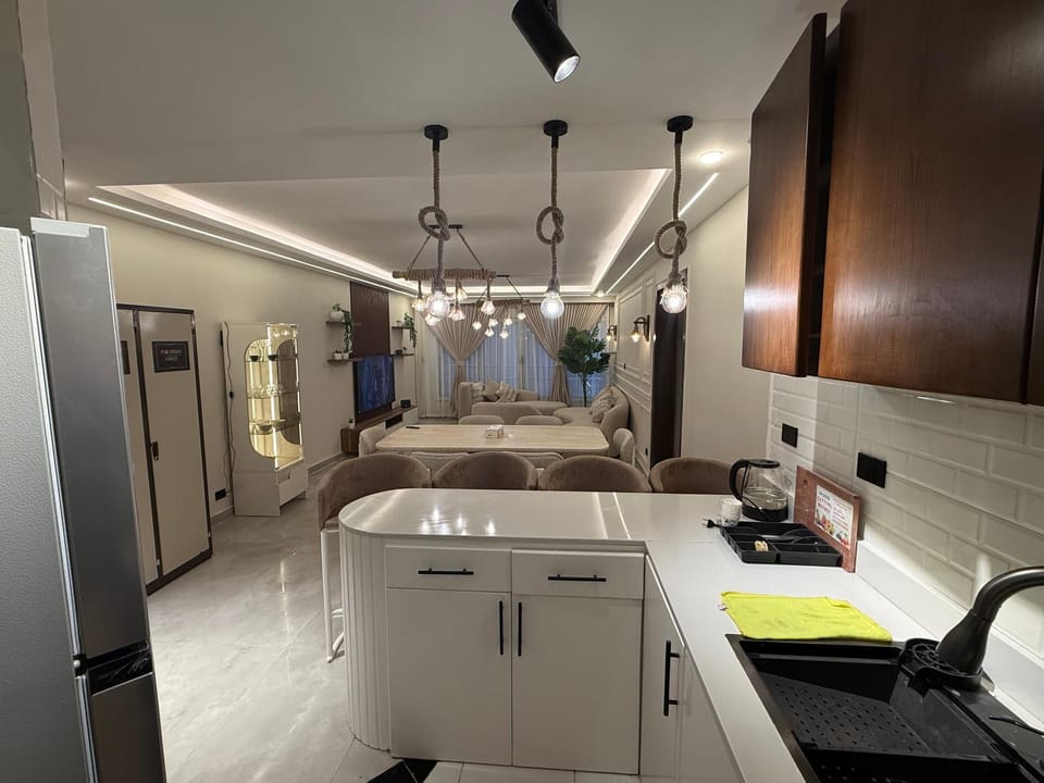 Gleem Luxury Homes Apartment in Alexandria
