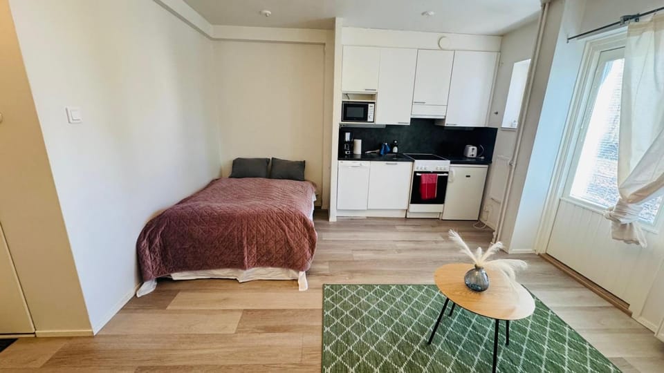 Bed, Kitchen or kitchenette