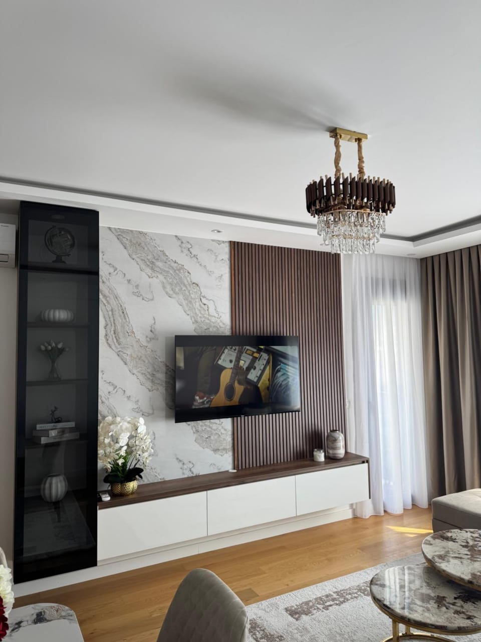 Moderan 80m2 apartman - 2 kupatila - terasa - blizu centra i plaze Apartment in Montenegro
