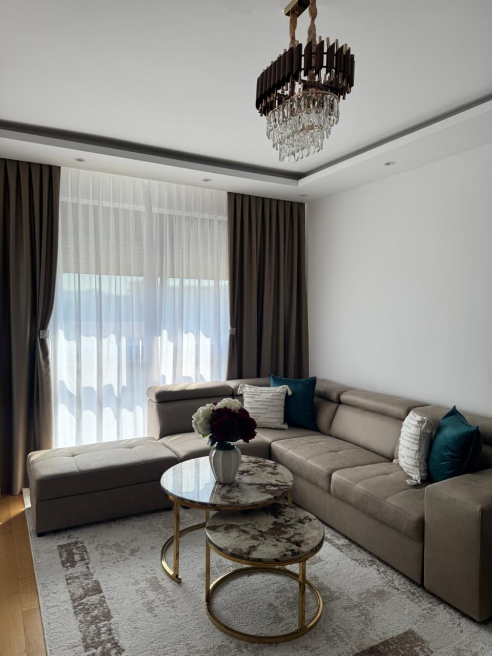 Moderan 80m2 apartman - 2 kupatila - terasa - blizu centra i plaze Apartment in Montenegro