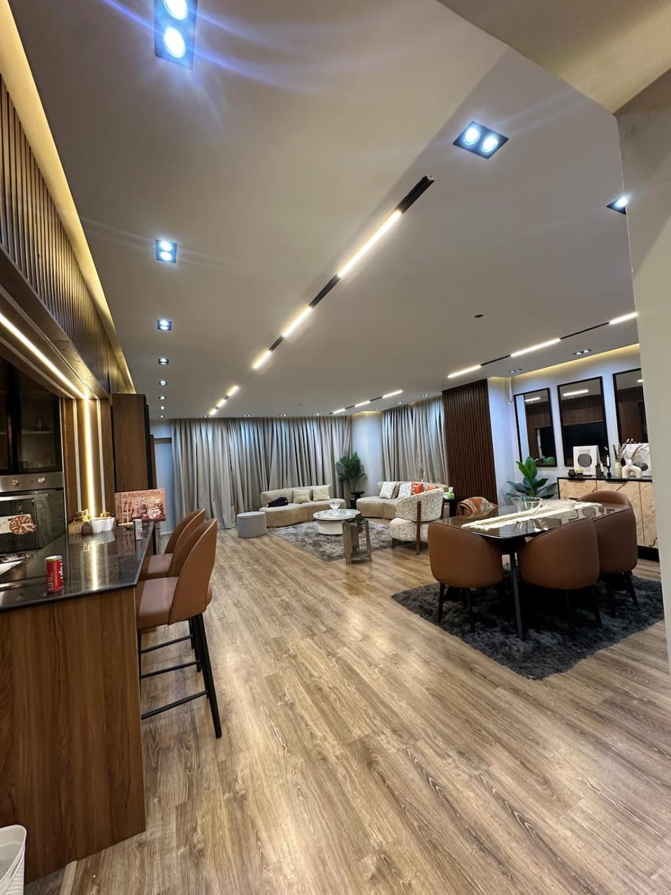 Sunny Modern 3BR Apartment in Mohandessin Apartment in Egypt