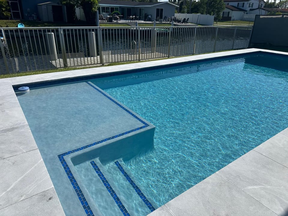 Pool view, Swimming pool