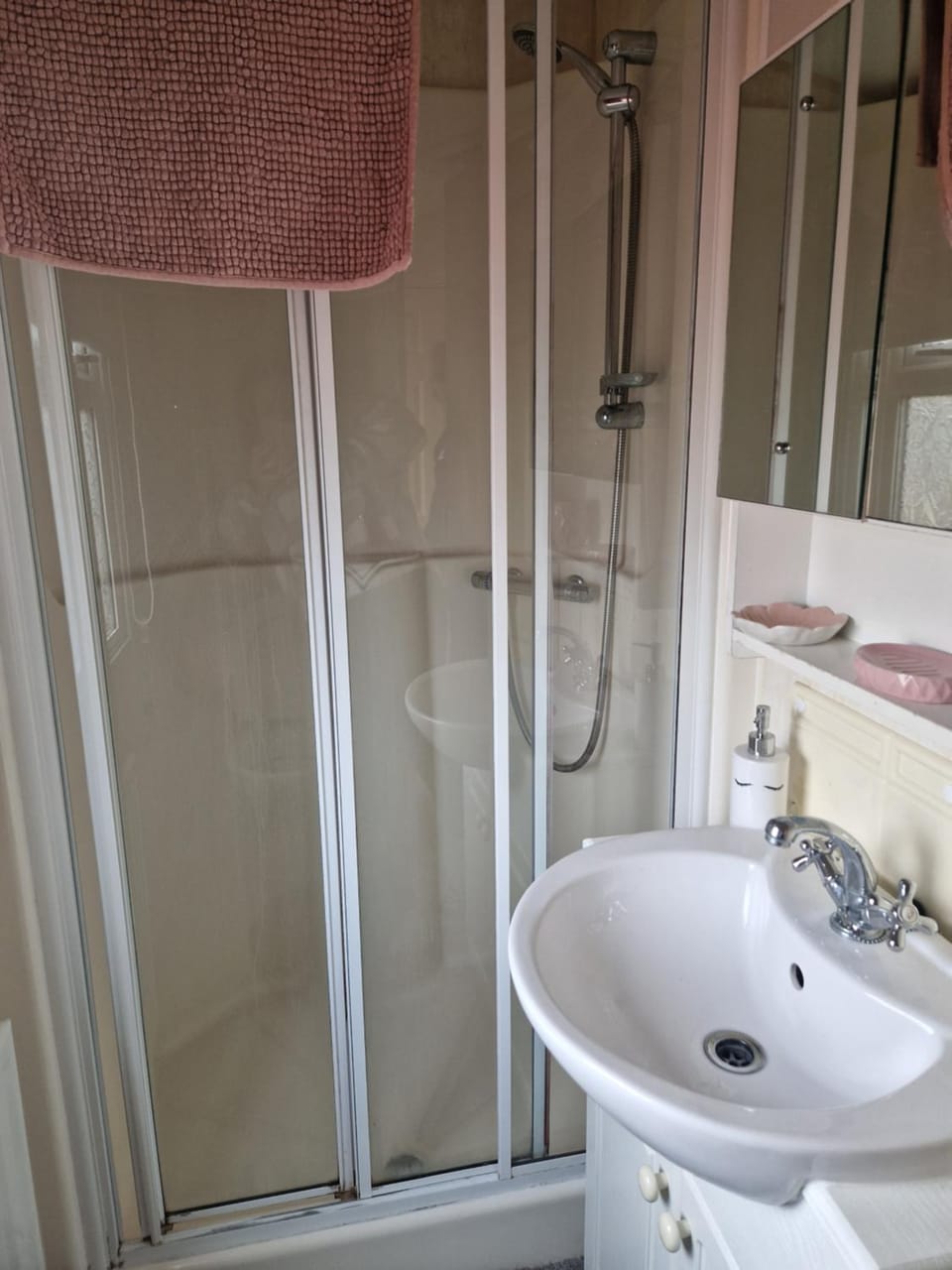 BELLESVIEW Clarach Bay Apartment in Tirymynach