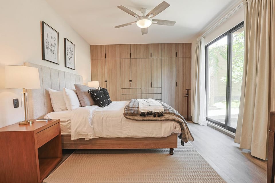 Bed, Photo of the whole room, Bedroom, towels, wardrobe