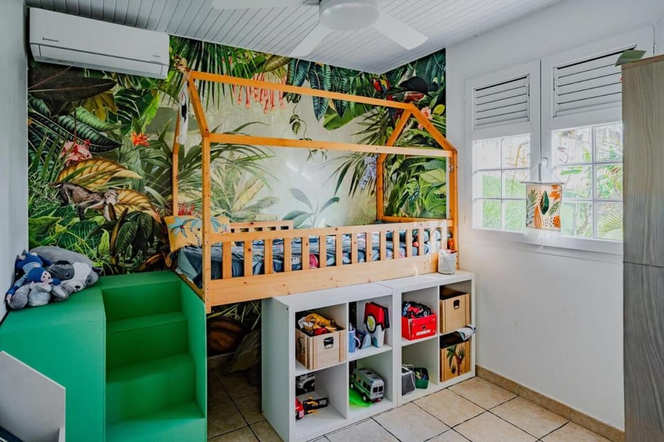 Charmant et spacieux haut de villa avec piscine Apartment in Fort-de-France