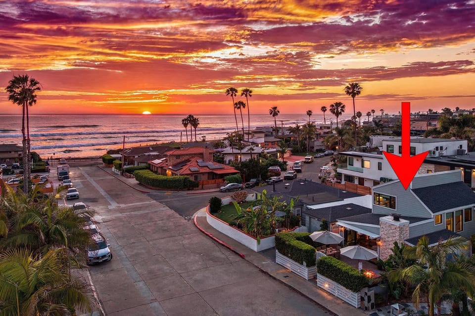 Law St Sunset I Ocean Views Outdoor Living House in Pacific Beach