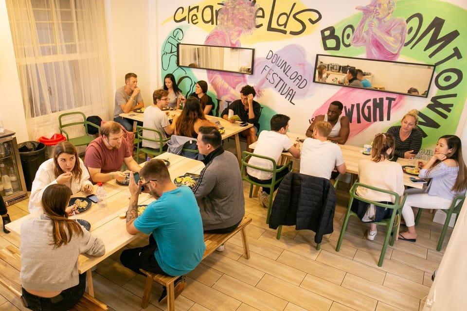 Communal lounge/ TV room, Communal kitchen