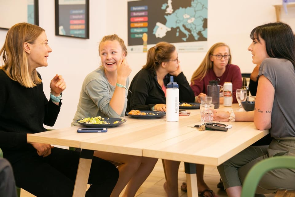 Communal lounge/ TV room, Communal kitchen