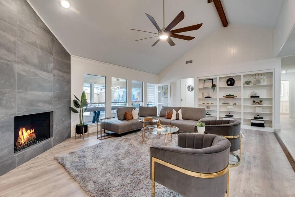 Living room, fireplace