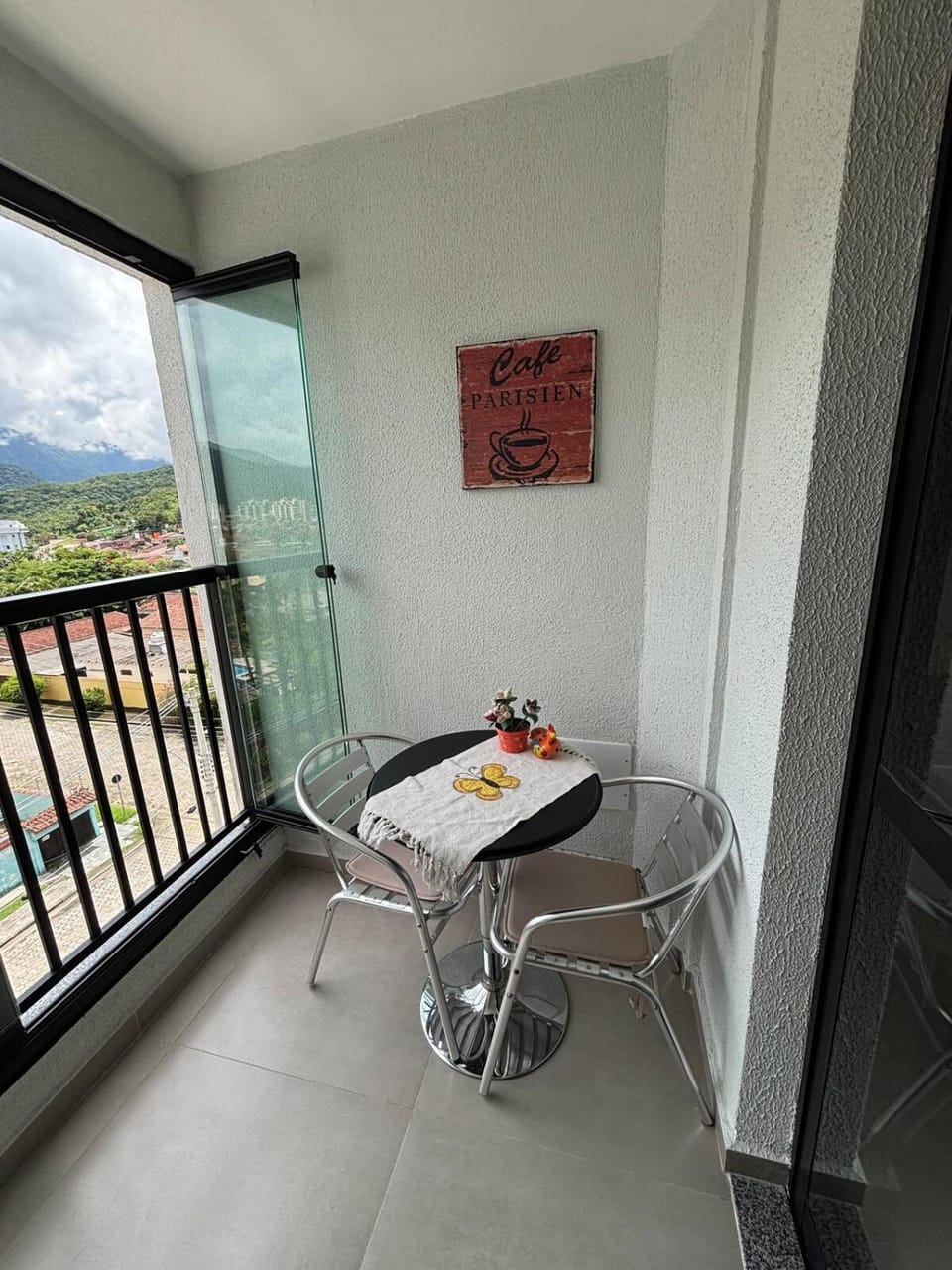 Apartamento à 100 metros da Praia Martin de Sá Apartment in Caraguatatuba