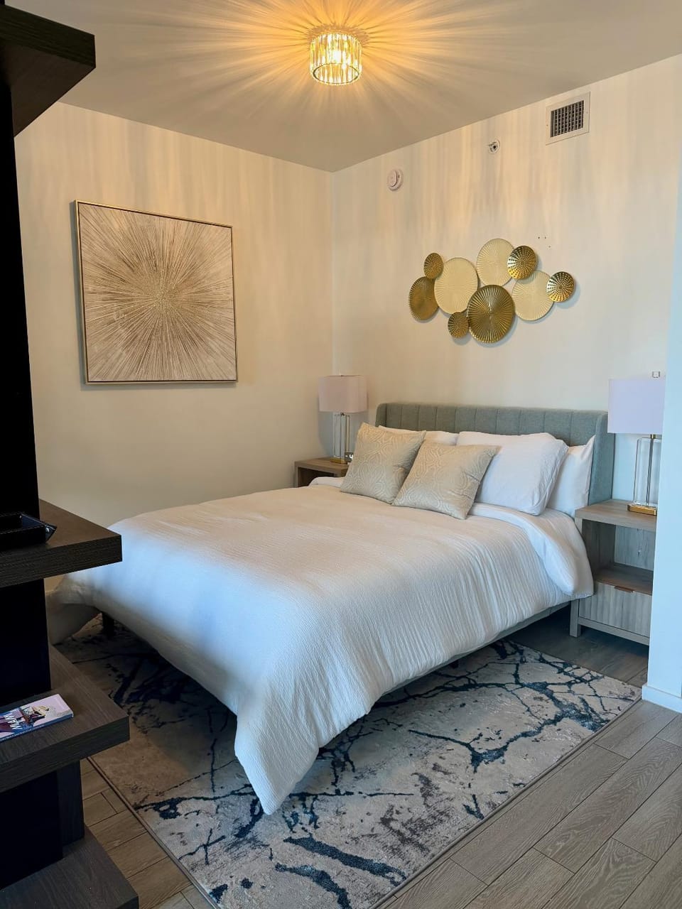 Azure Miami - Studio Apartment with Stunning City & Bay Views! Apartment in Miami