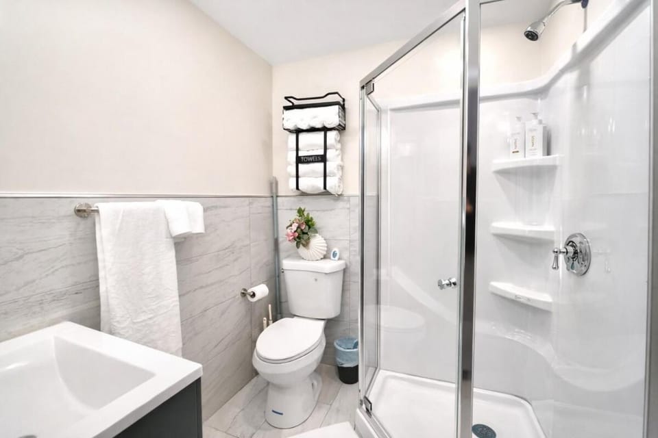 Premium 4BD 2BA Near Boston, Encore, and T-Station Apartment in Somerville