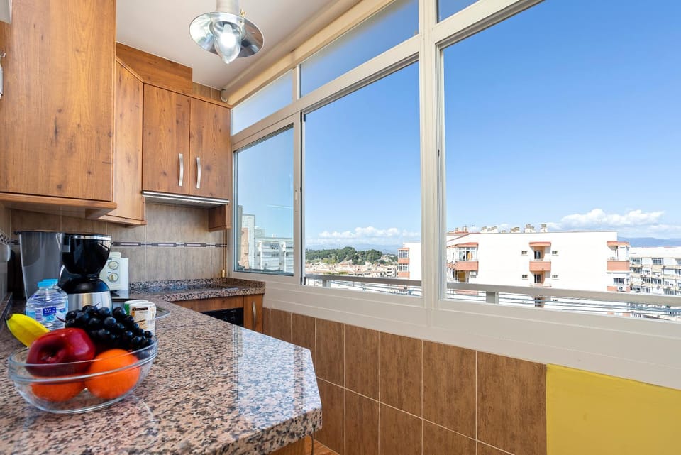 Day, Kitchen or kitchenette
