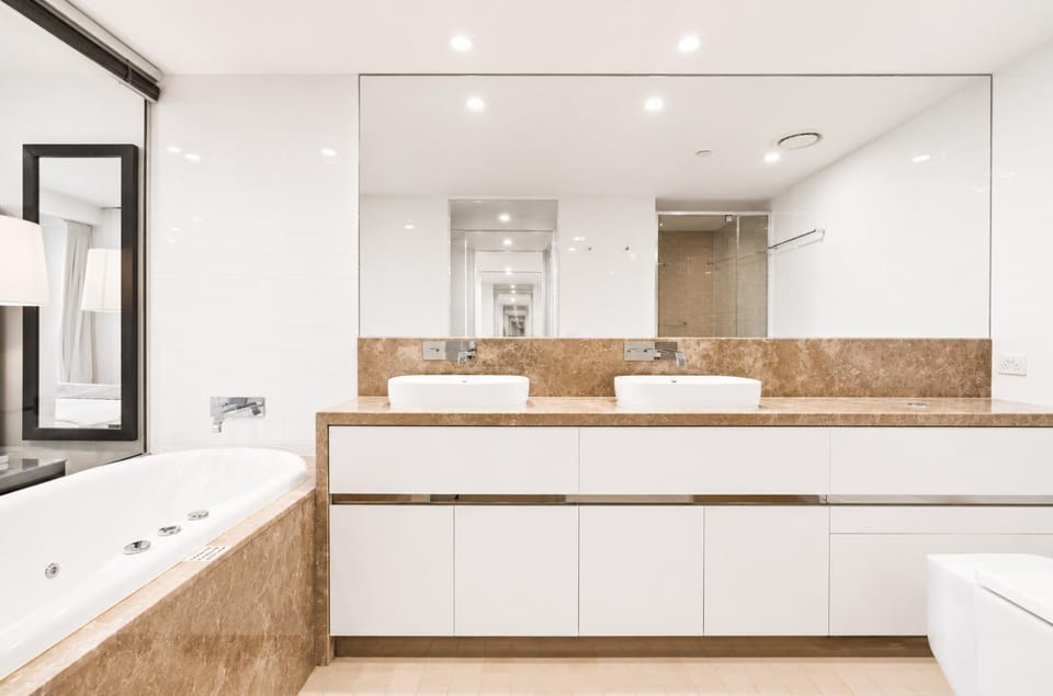 Bathroom, Bath